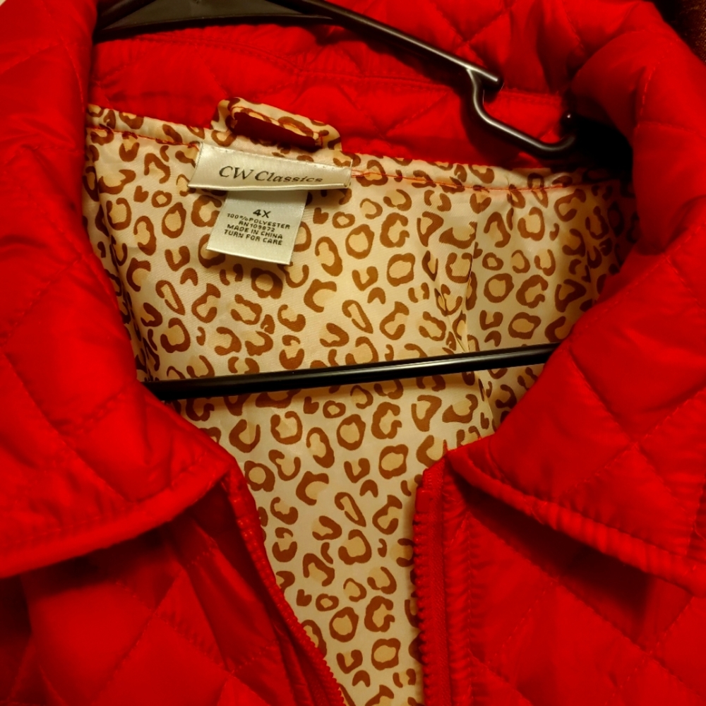 Womens Red Puffer coat Size 4x.